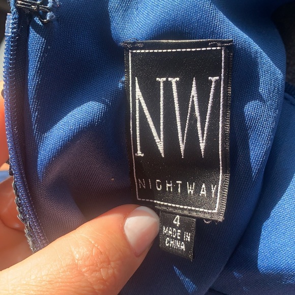 NW Peacock Ling formal dress - Picture 4 of 10